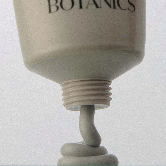 African Botanics Mineral Cleansing Mask - Picture 2 of 5